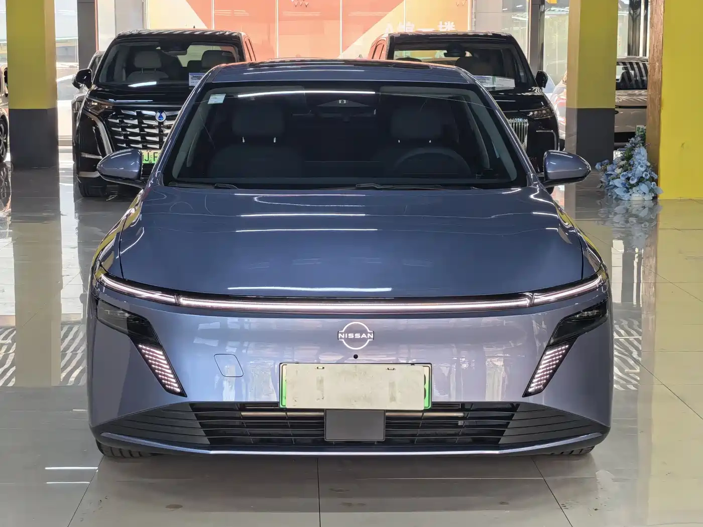 Nissan Nissan N6 2025 Mid Configuration