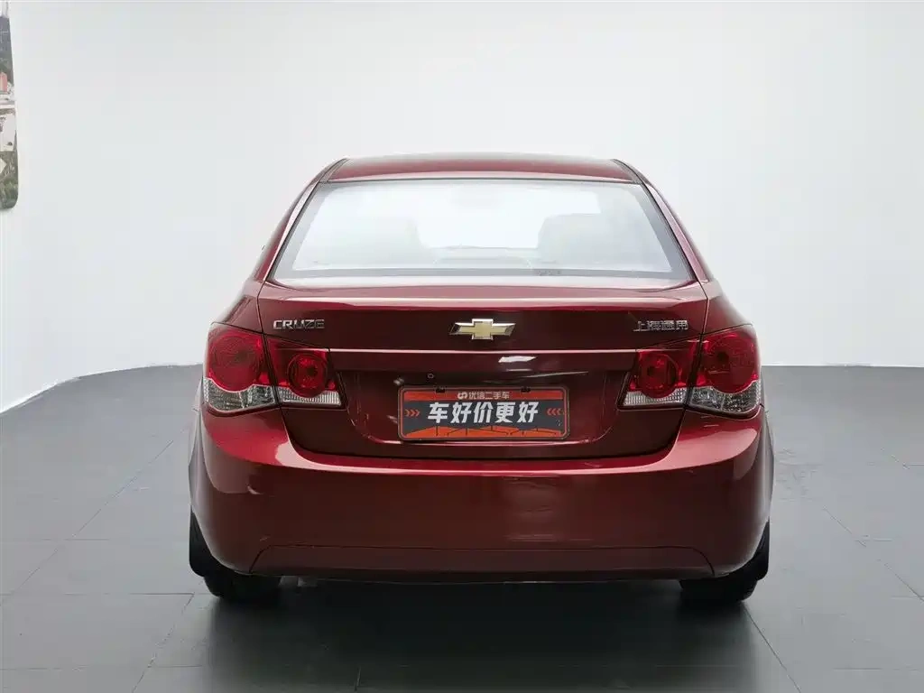 Chevrolet Cruze 2013 1.6L SL Sunroof MT
