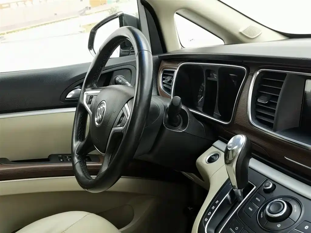 Buick Buick GL8 2018 28T Premium Model China VI