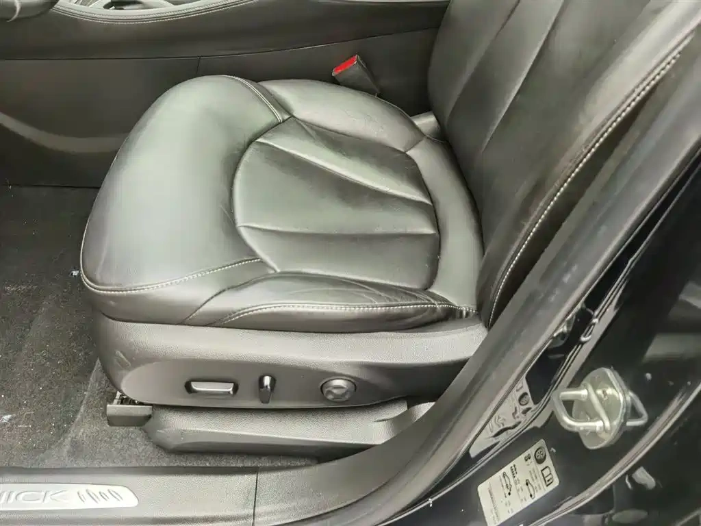 Buick Envision Plus 2020 20T FWD Elite