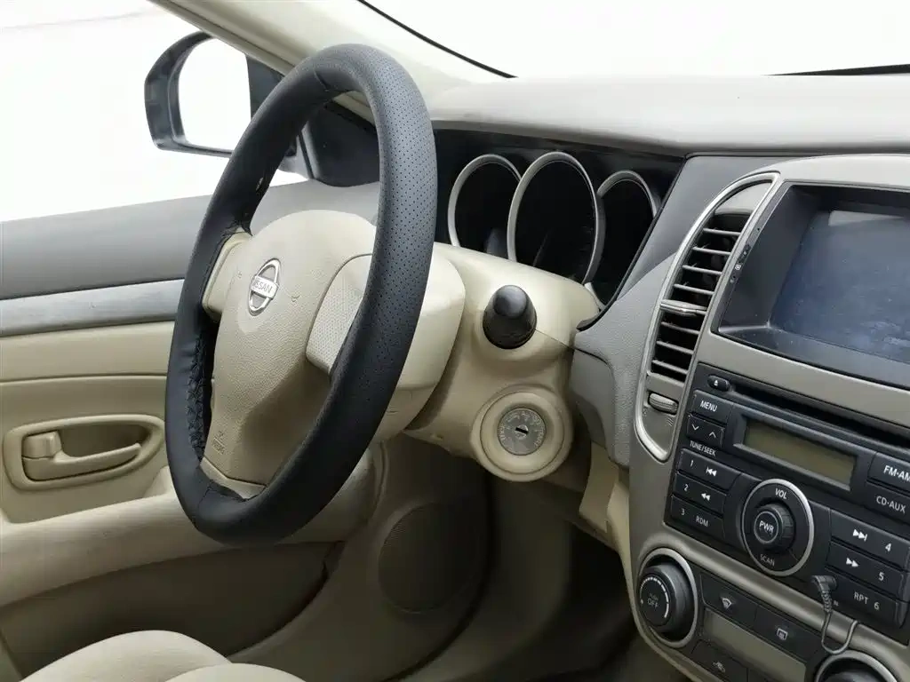 Nissan Sylphy 2012 Classic 1.6XE Manual Comfort Edition