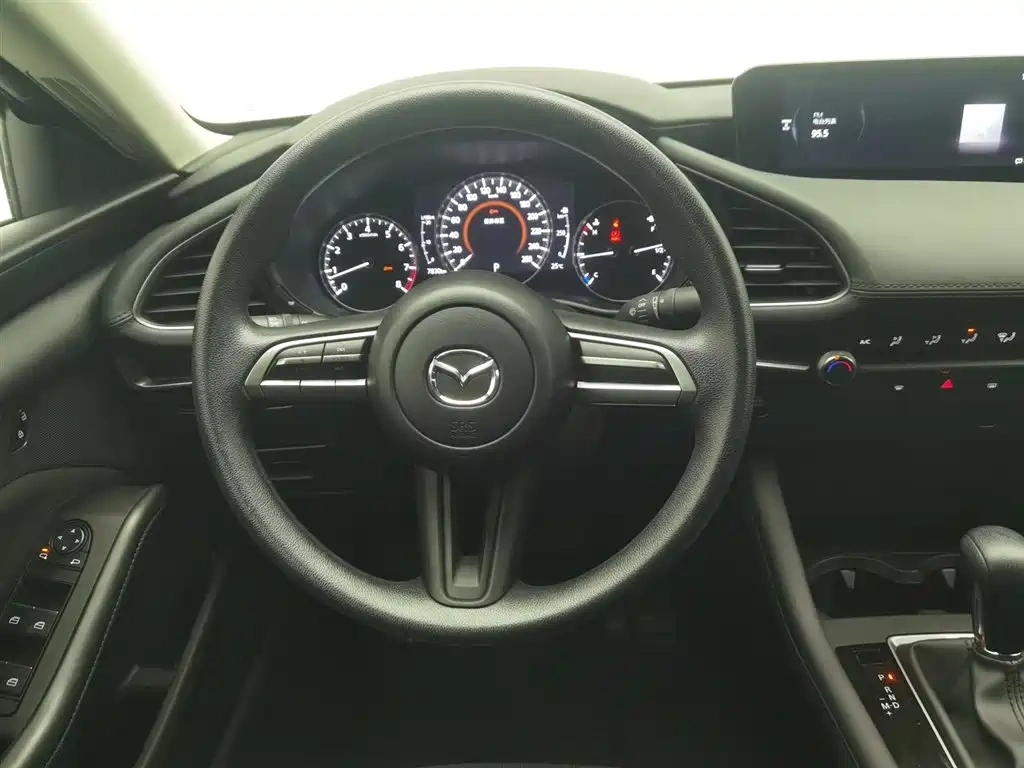 Mazda Mazda3 Axela 2023 2.0L Auto Zhiqing
