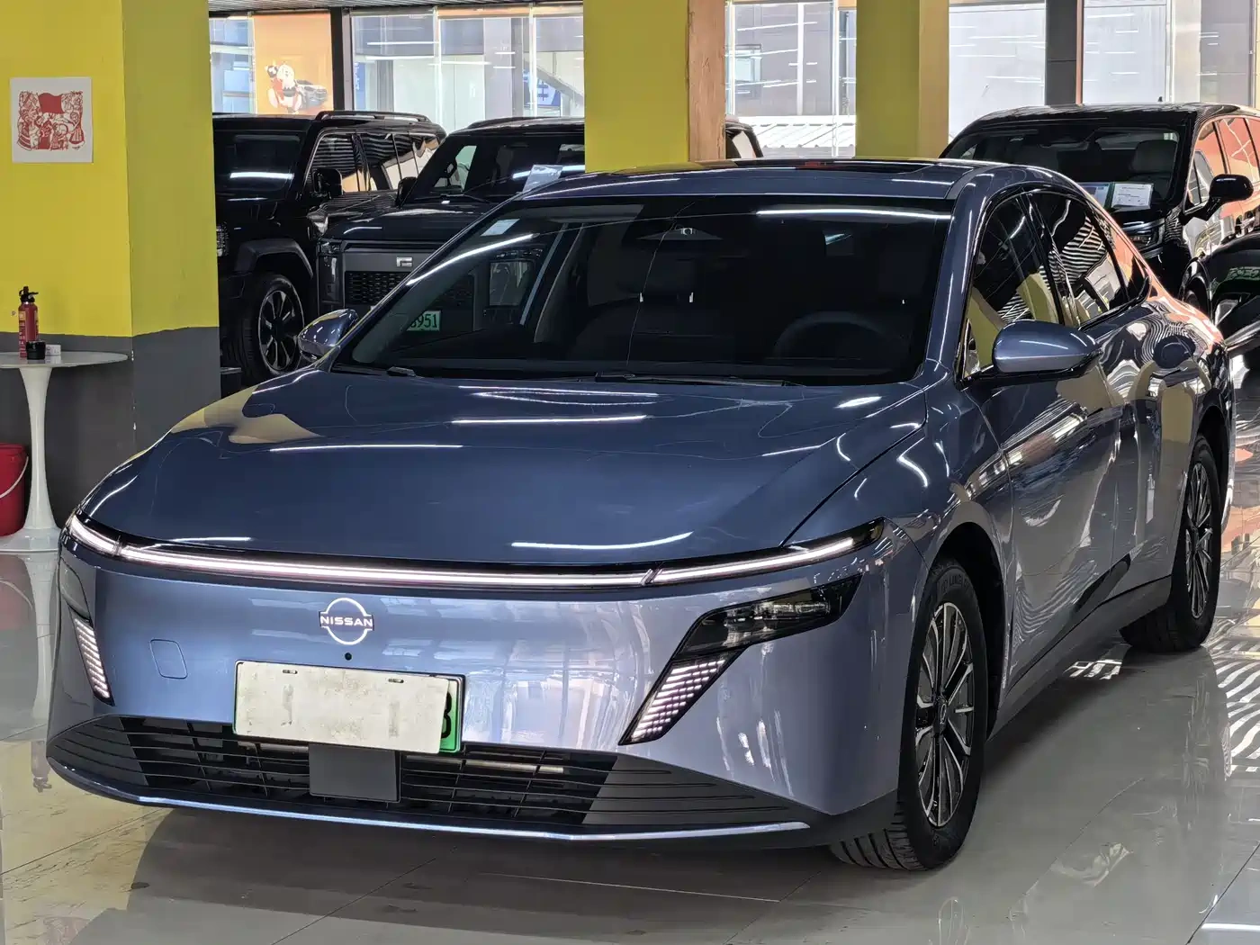 Nissan Nissan N6 2025 Mid Configuration