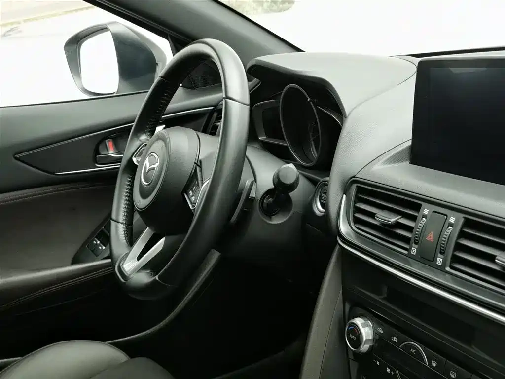 Mazda Mazda CX-4 2020 Model 2.5L Auto FWD Skyactiv Driving Pleasure Edition