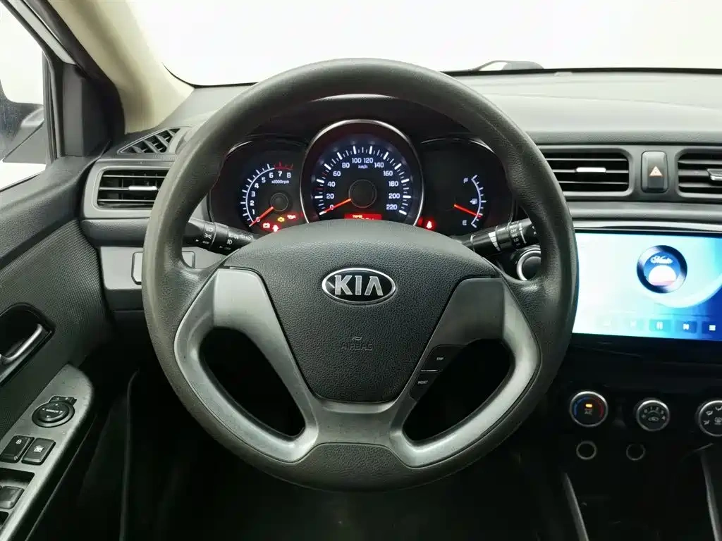 Kia Kia K2 2015 Sedan 1.4L MT GLS