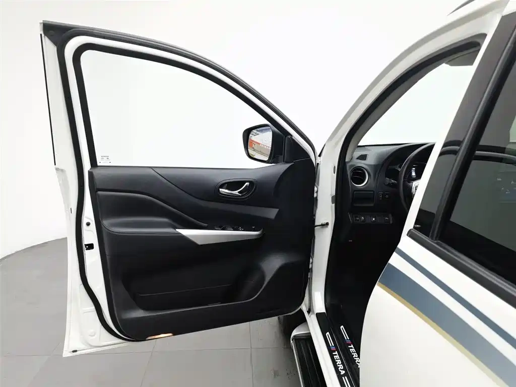 Nissan Terra 2020 2.5L XL Upper 4WD Automatic Luxury Edition