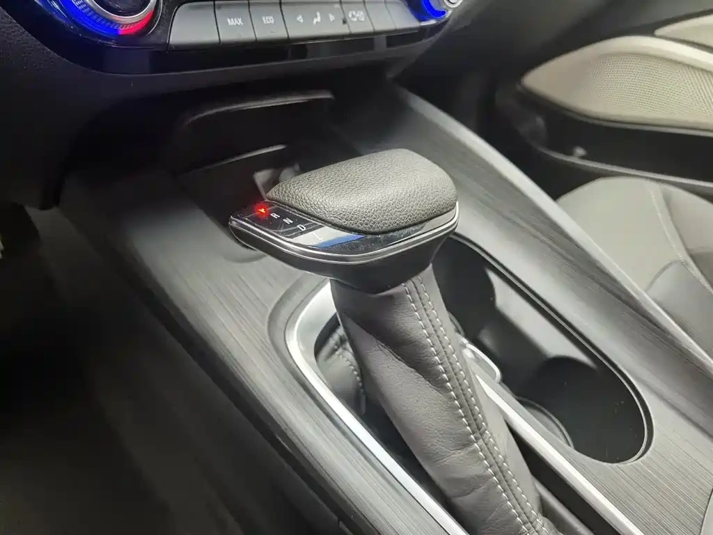 Buick Velite 6 2022 PHEV Connected Fashion