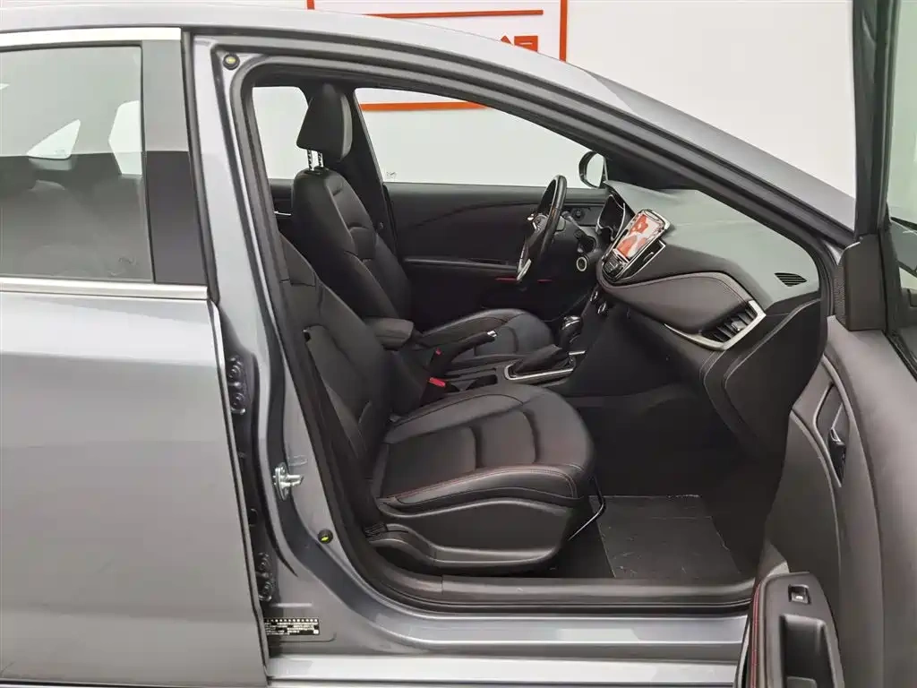 Chevrolet Monza 2022 Mild Hybrid RS 330T Automatic Comfort Edition