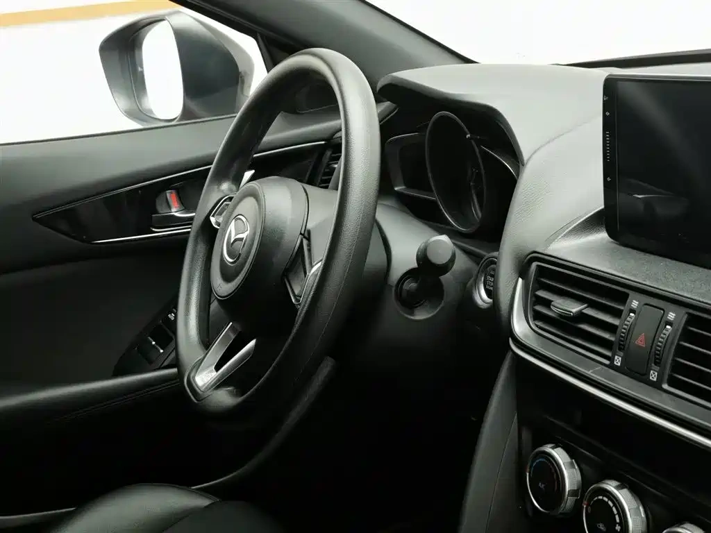 Mazda Mazda CX-4 2020 Model 2.0L Auto FWD Skyactiv Youth Edition