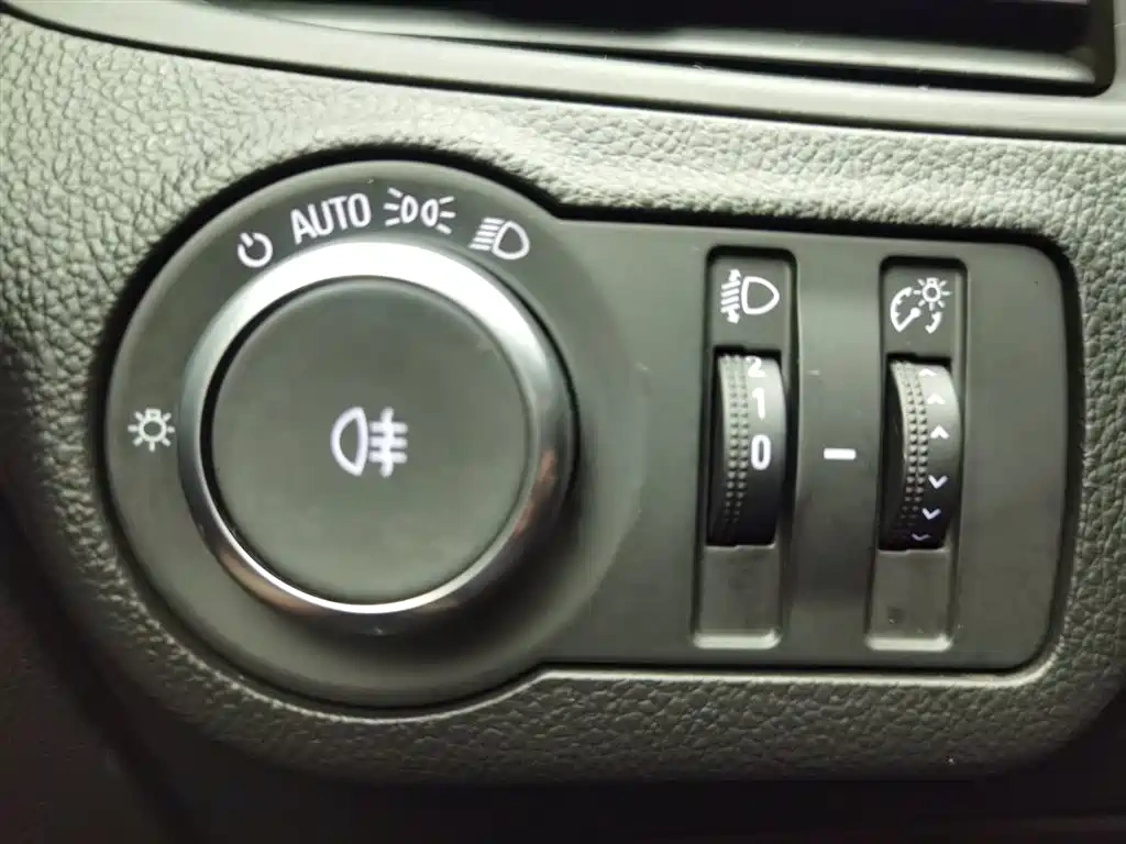 Buick Envision Plus 2021 532T FWD Elite Trim