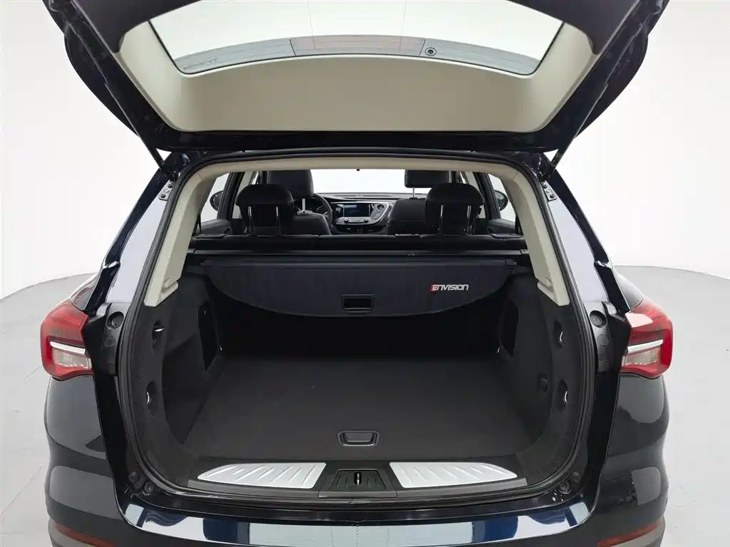 Buick Envision Plus 2020 20T FWD Leading