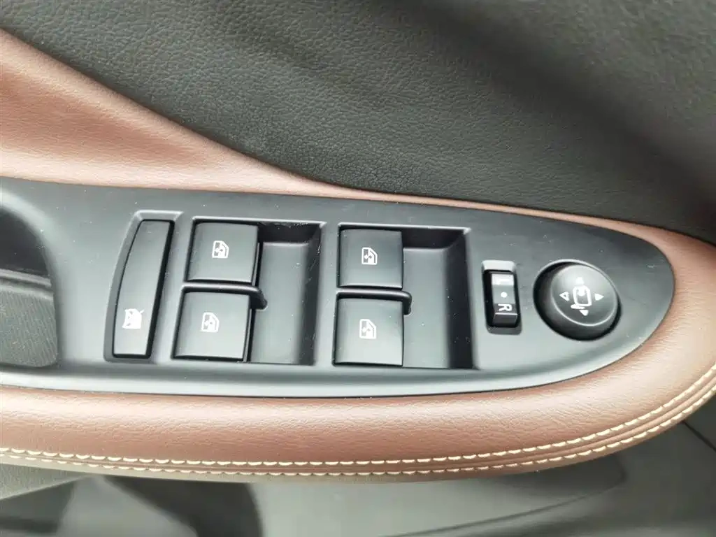 Buick Envision Plus 2021 532T FWD Elite Trim
