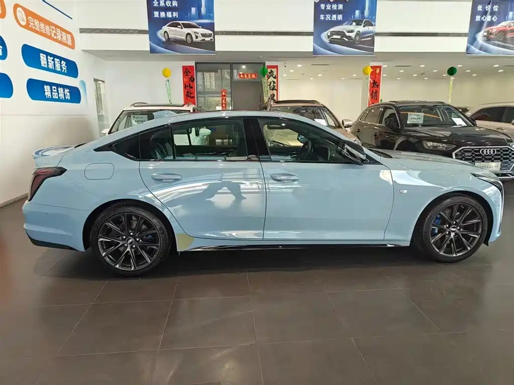 Cadillac Cadillac CT5 2025 Model 28T Track Performance Edition + Peak Track Package