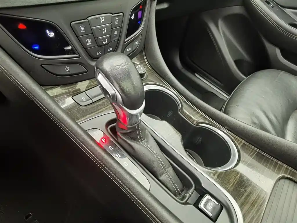 Buick Envision Plus 2020 20T FWD Elite