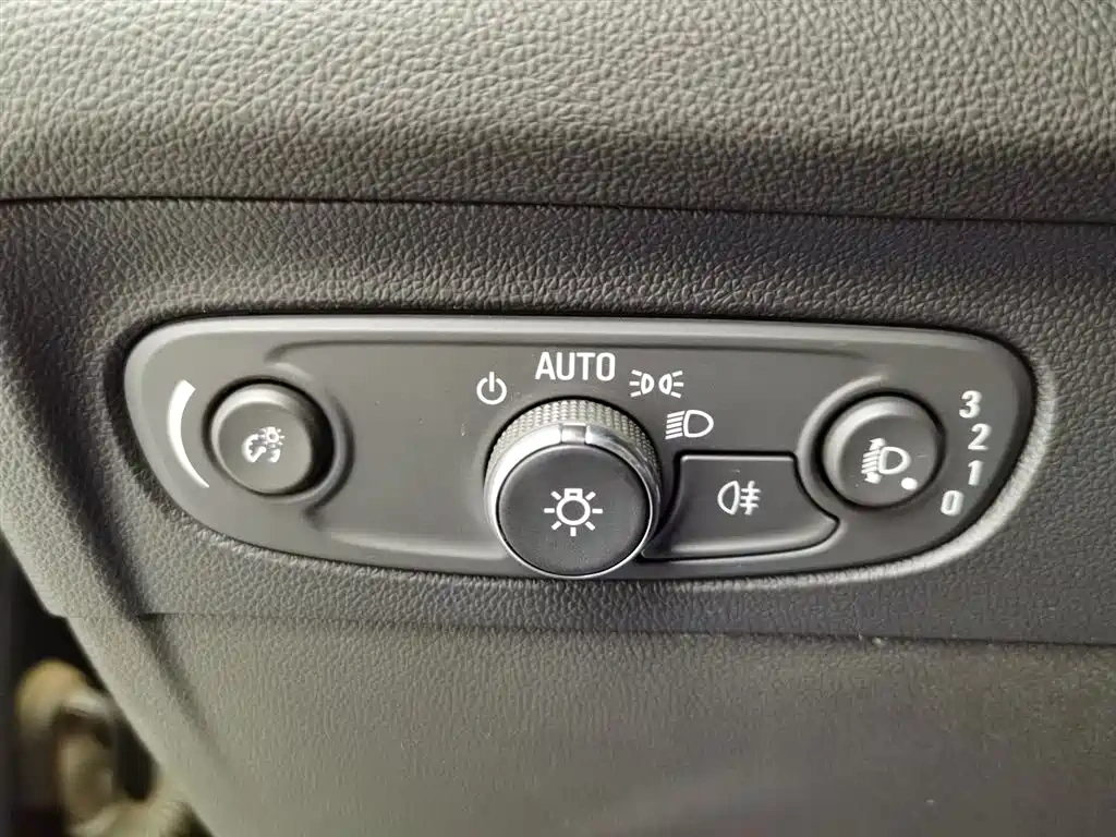 Buick Envision Plus 2021 Envision Plus 652T 5-seater Luxury