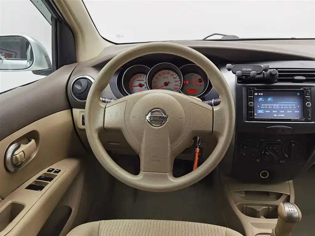 Nissan Livina 2010 Model Joy Edition 1.6L Manual All-round Type