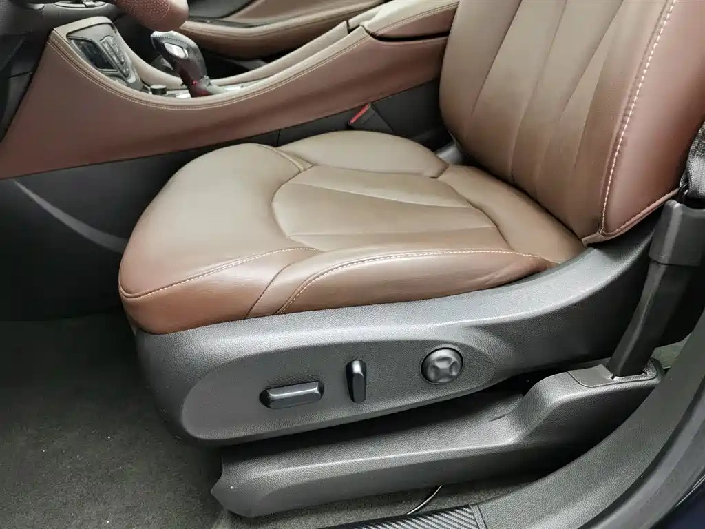 Buick Envision Plus 2020 28T AWD Elite