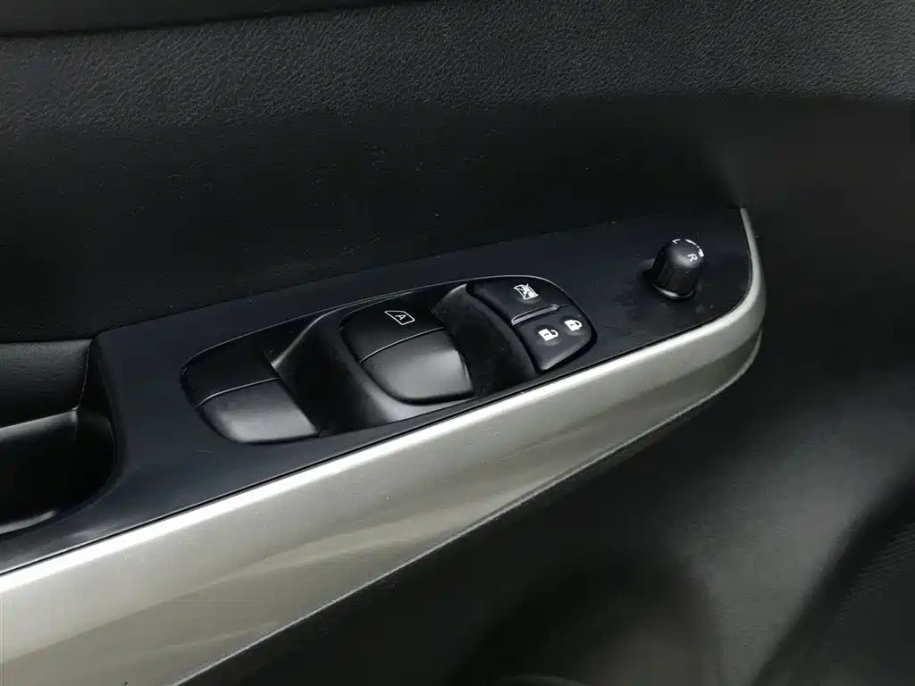 Nissan Terra 2020 2.5L XL Upper 4WD Automatic Luxury Edition