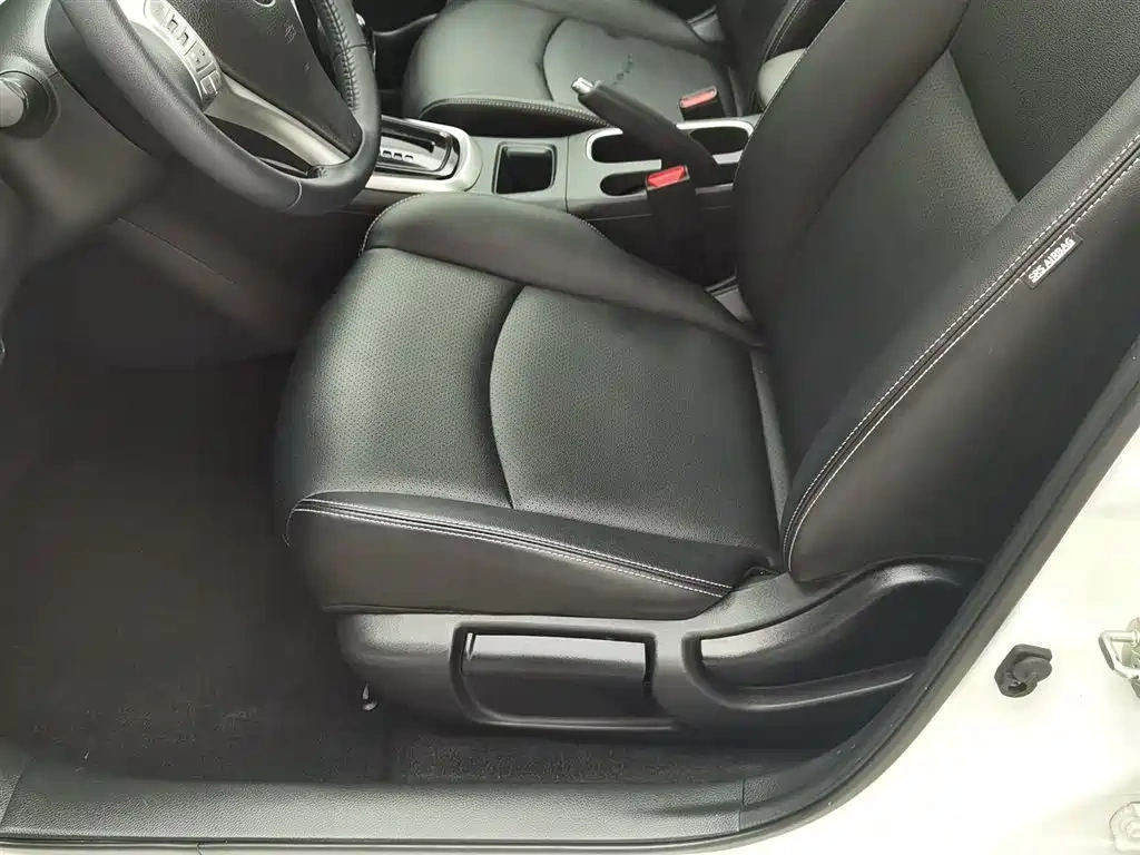 Nissan Tiida 2024 1.6L CVT Smart Drive Edition