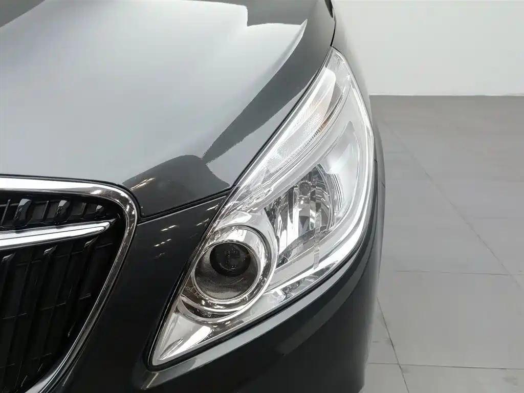Buick Buick GL8 2018 28T Premium Model China VI