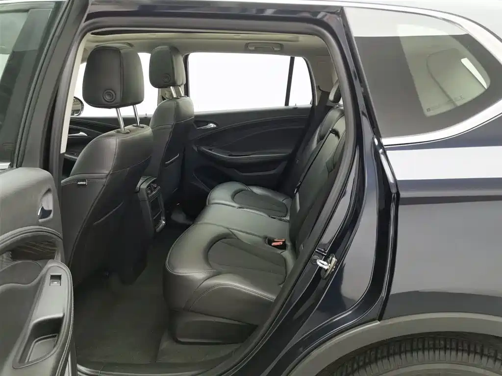 Buick Envision Plus 2020 20T FWD Leading