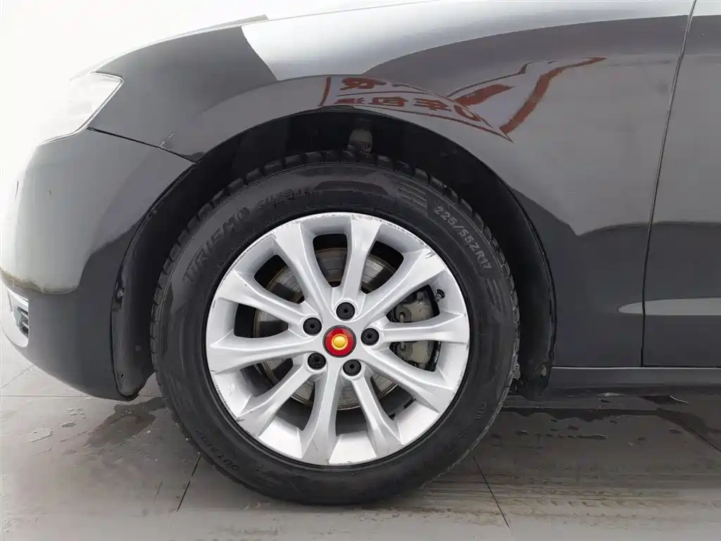 Hongqi Hongqi H7 2015 2.0T Luxury