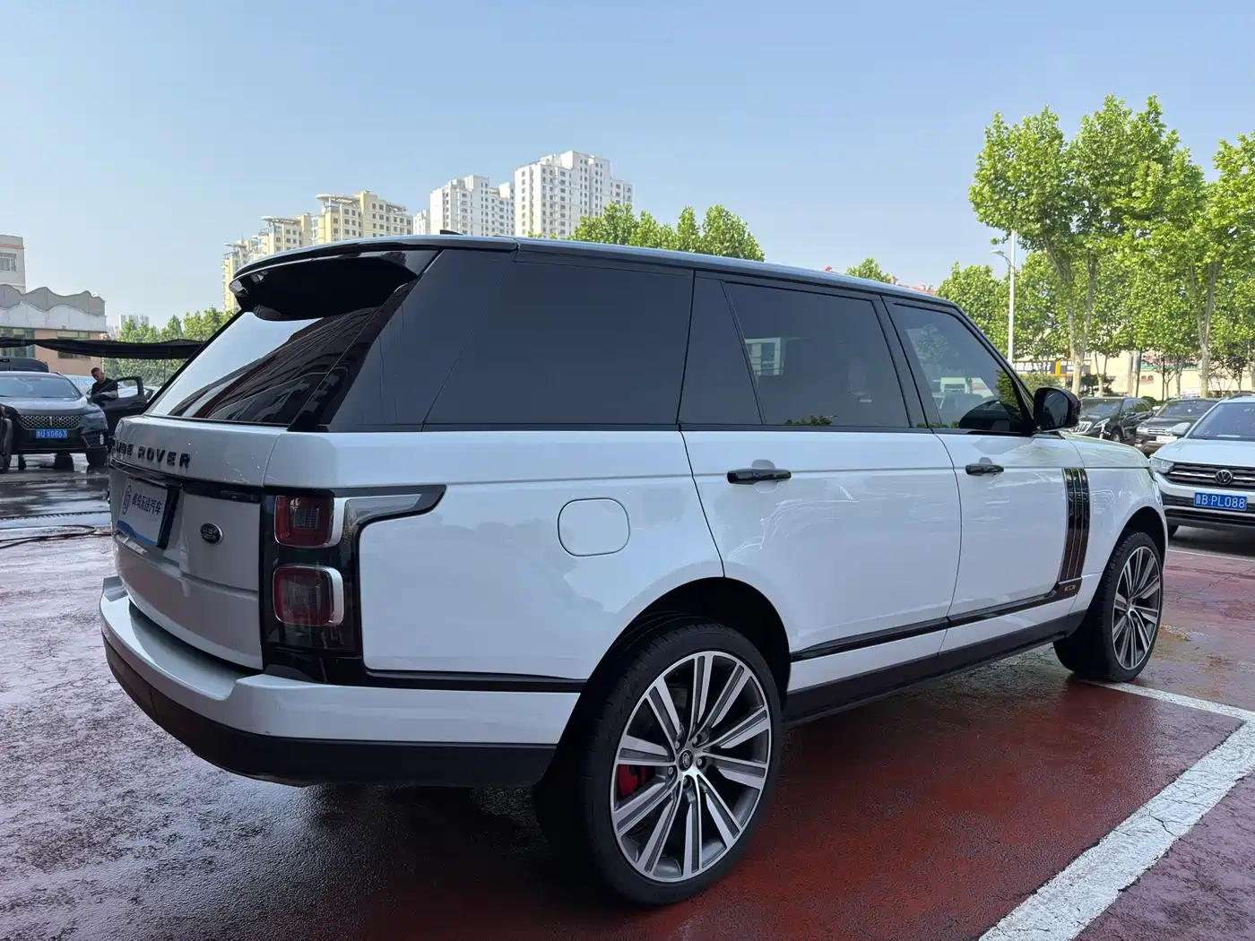 Land Rover Range Rover 2021 3.0 L6 Heritage Extended Classic Edition