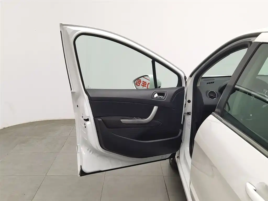 Peugeot Peugeot 408 2013 1.6L Manual Comfort Edition