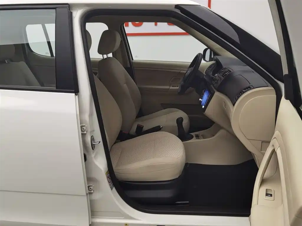 Škoda Fabia 2012 1.4L Manual Crystal Edition