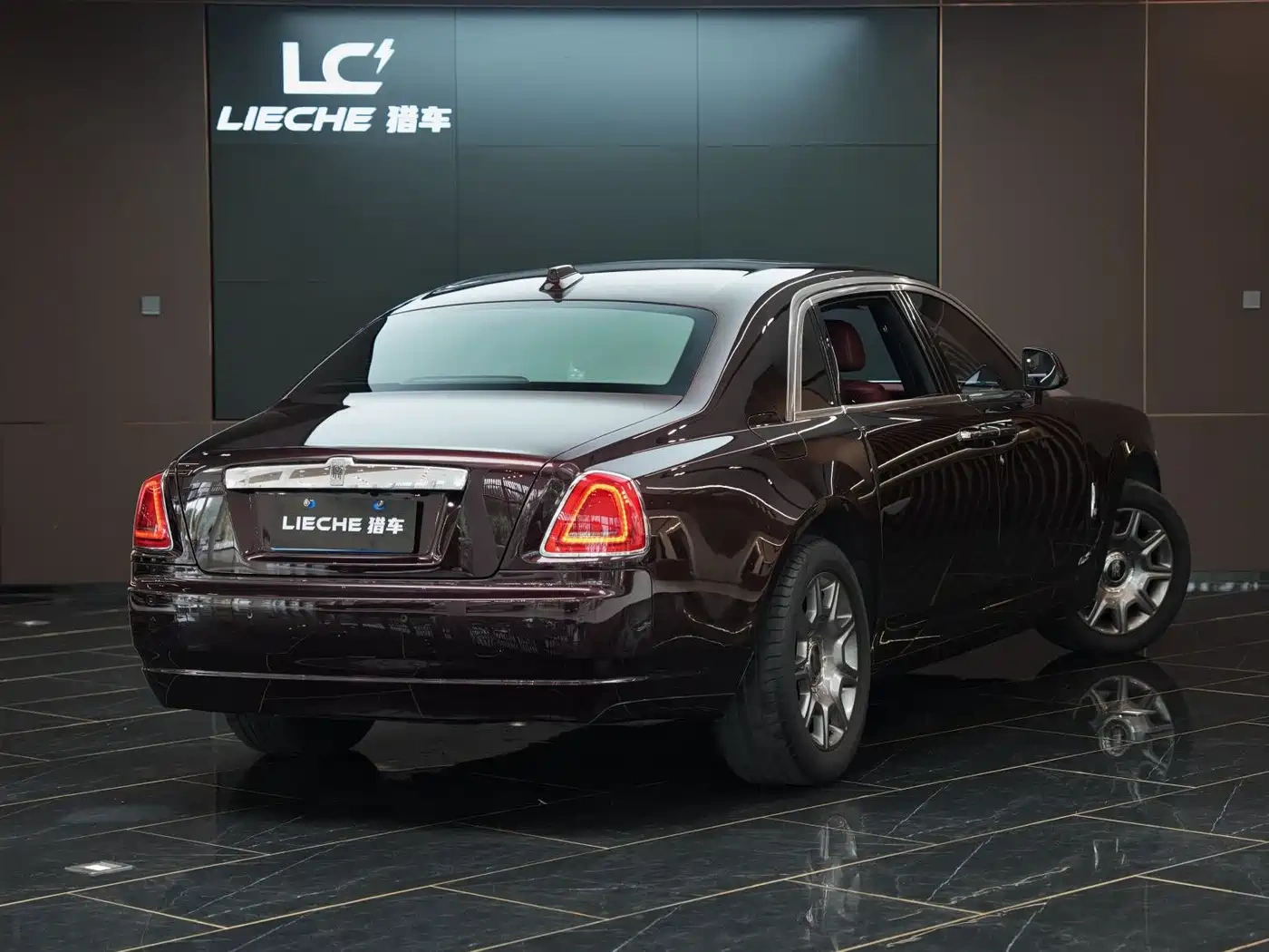 Rolls-Royce Ghost 2018 6.6T Long Wheelbase Edition