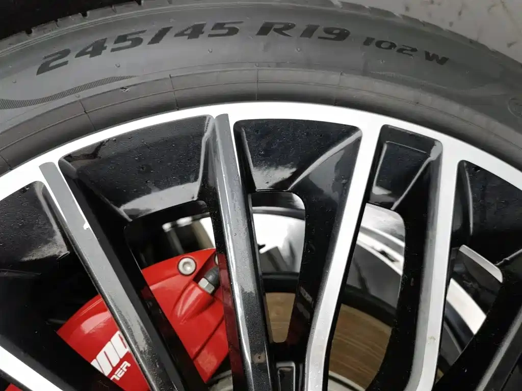 BYD Han 2024 DM-i Glory Edition 121KM Honor