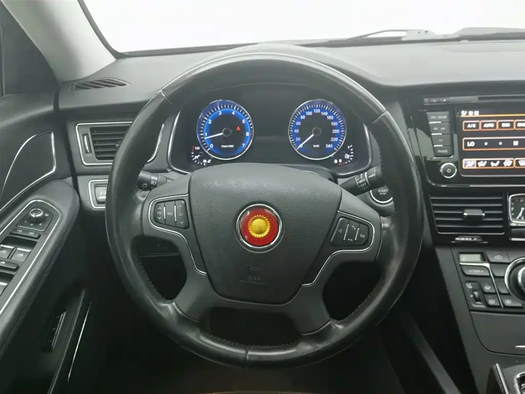 Hongqi Hongqi H7 2015 2.0T Luxury