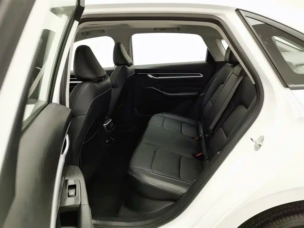 Geely Emgrand 2025 4th Gen 1.5L Manual Soaring Dragon Edition