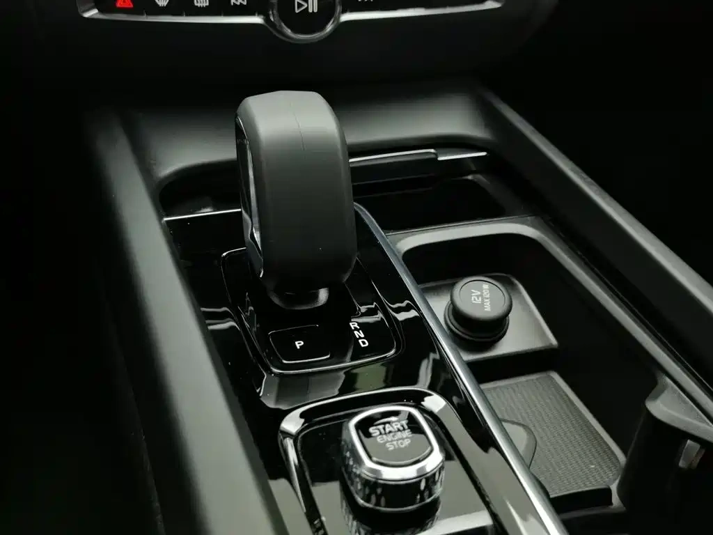 Volvo Volvo S60 2024 B4 Elegance Luxury Edition