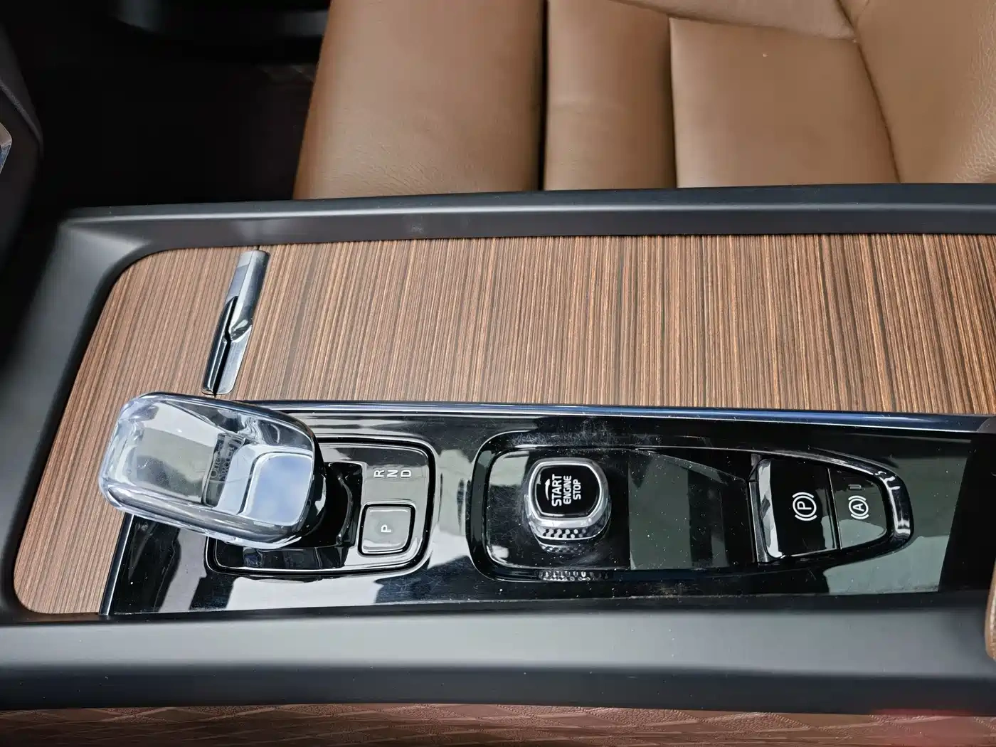 Volvo Volvo XC60 Plug-in Hybrid 2024 T8 PHEV Long Range AWD Smart Elite Luxury Edition