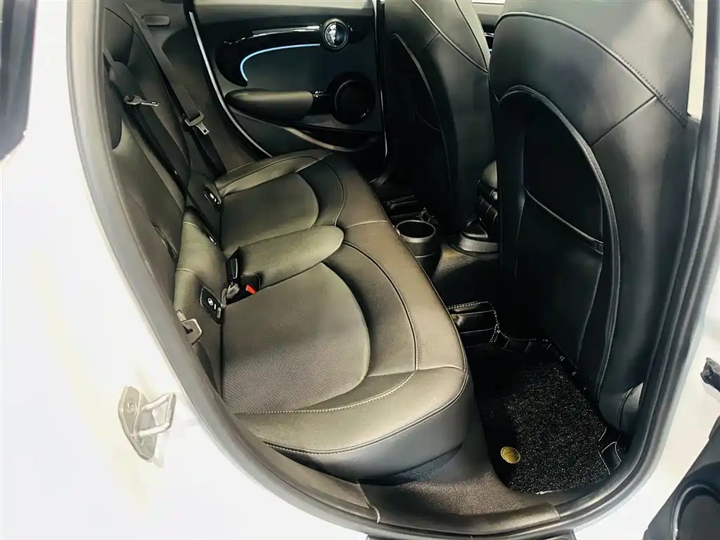 MINI MINI 2023 Facelift 1.5T COOPER Artist 5-Door