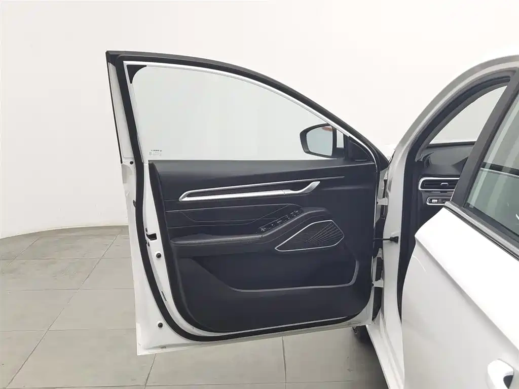 Geely Emgrand 2022 4th Generation 1.5L CVT Premium