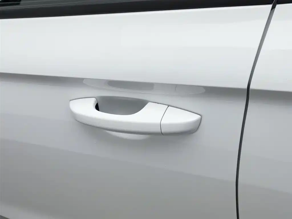 Geely Emgrand 2025 4th Gen 1.5L Manual Soaring Dragon Edition