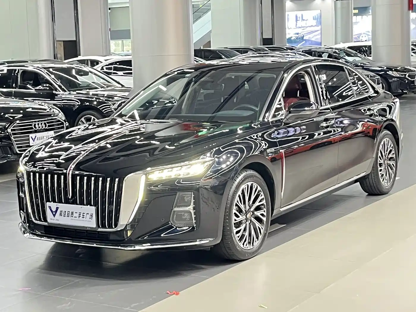 Hongqi Hongqi H5 2025 2.0T Automatic Flag Celebration 500,000 Units Anniversary Edition