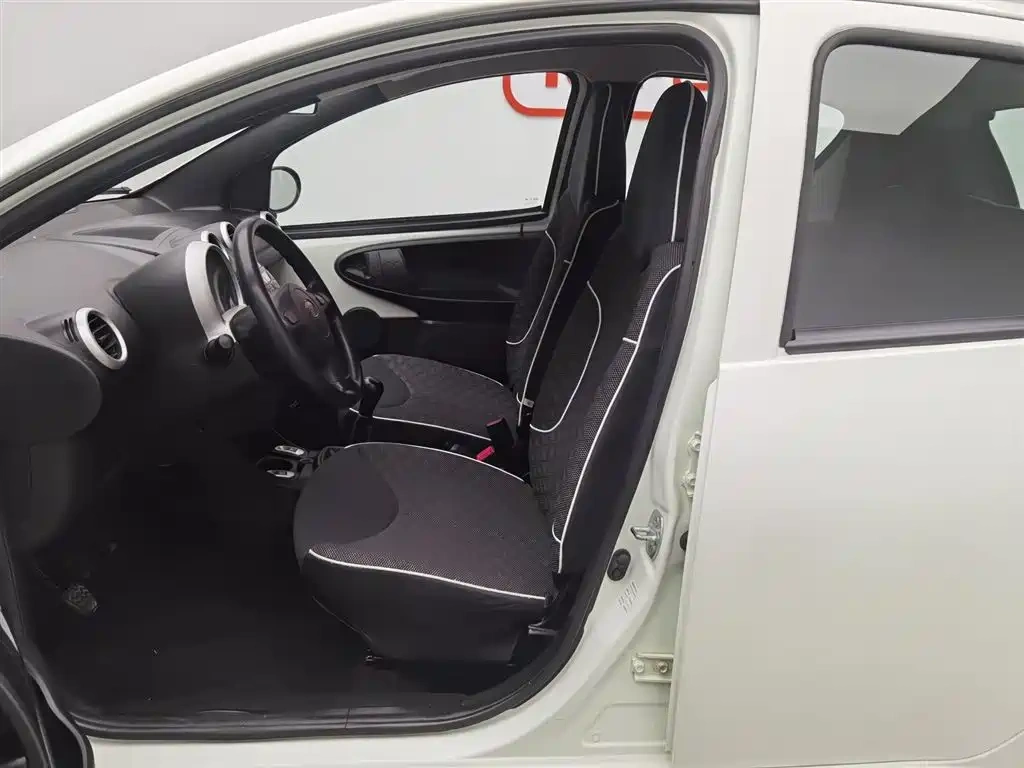 BYD BYD F0 2015 1.0L Xuan Cool Model