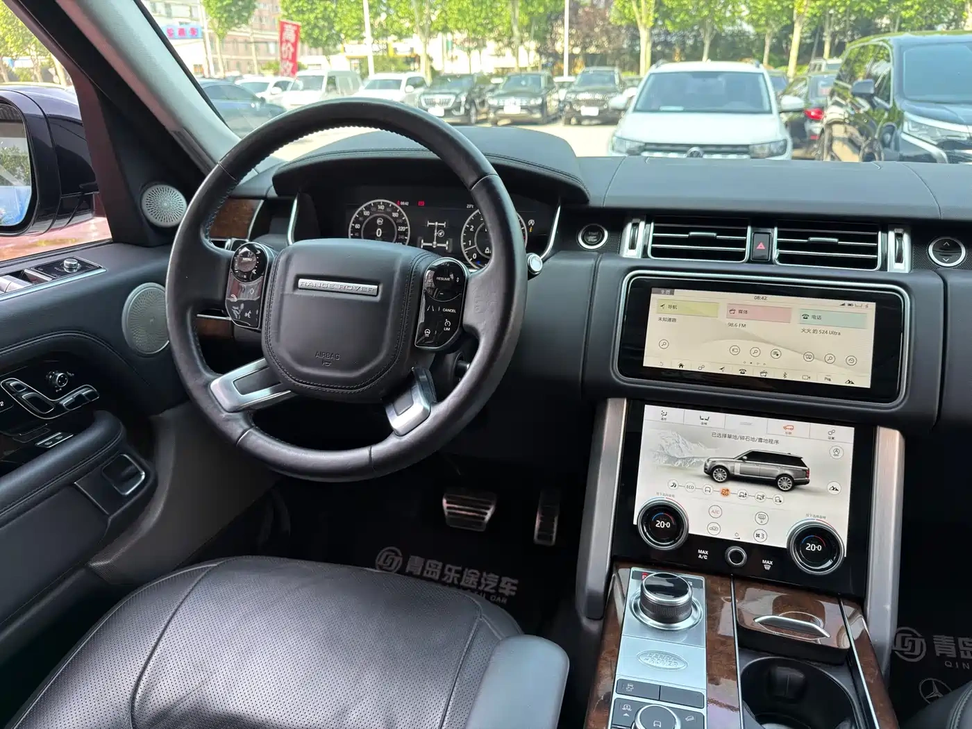 Land Rover Range Rover 2021 3.0 L6 Heritage Extended Classic Edition
