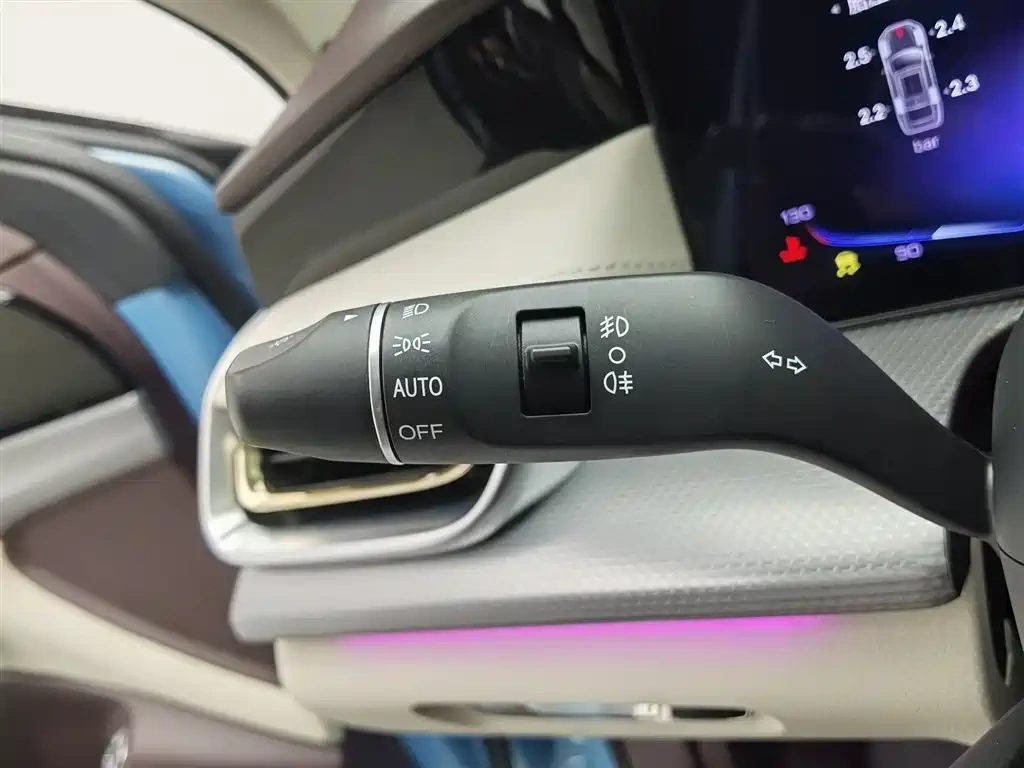 Hongqi Hongqi H5 2023 2.0T Auto Smart Connect Flagship
