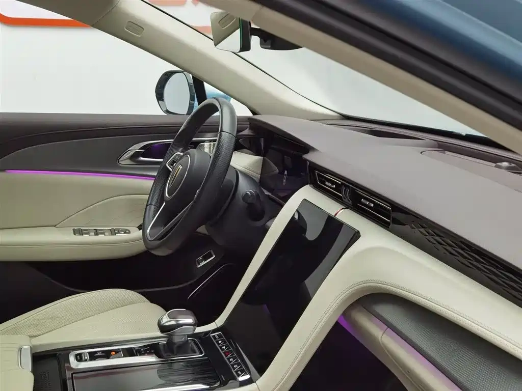 Hongqi Hongqi H5 2023 2.0T Auto Smart Connect Flagship