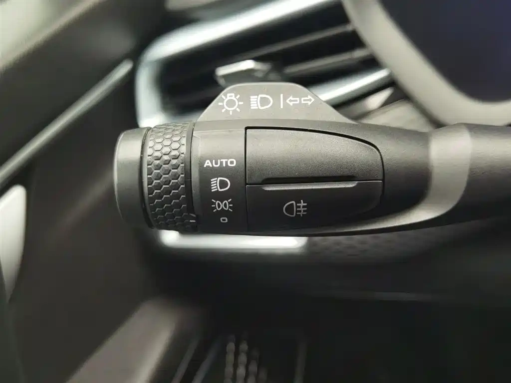 Geely Emgrand 2022 4th Generation 1.5L CVT Premium