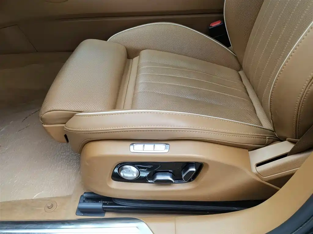 Hongqi Hongqi H9 2023 Model 2.0T Smart Connect Flagship Edition