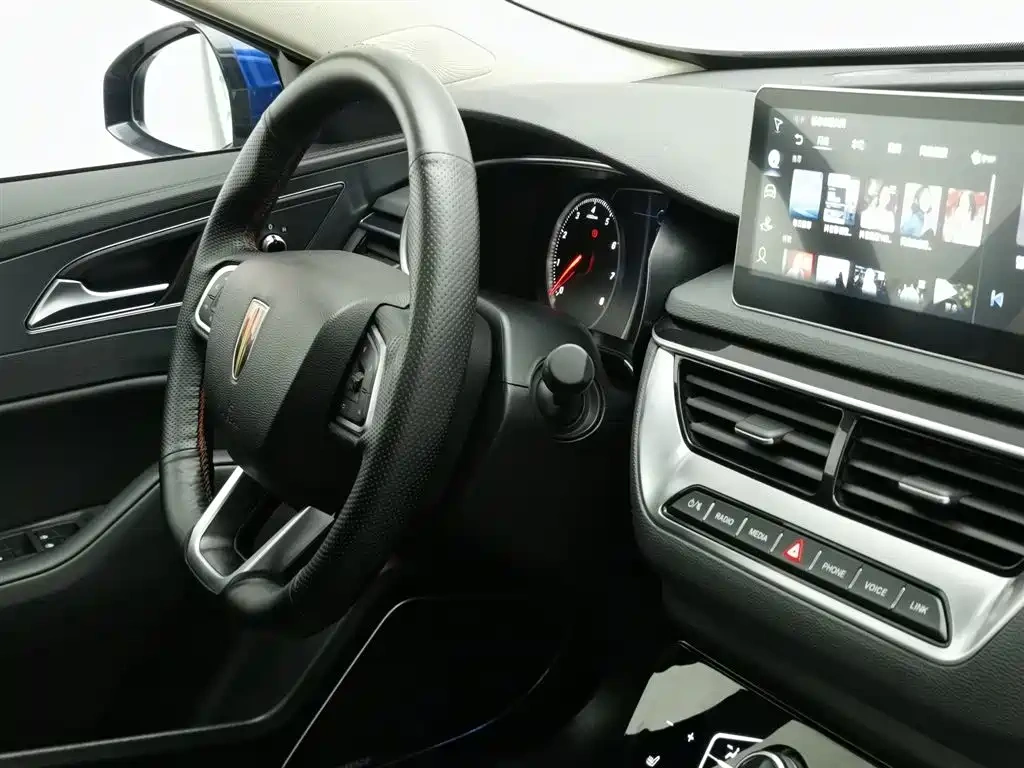 Hongqi Hongqi H5 2022 Classic Facelift 1.8T Automatic Smart Connect Flag Enjoyment Edition