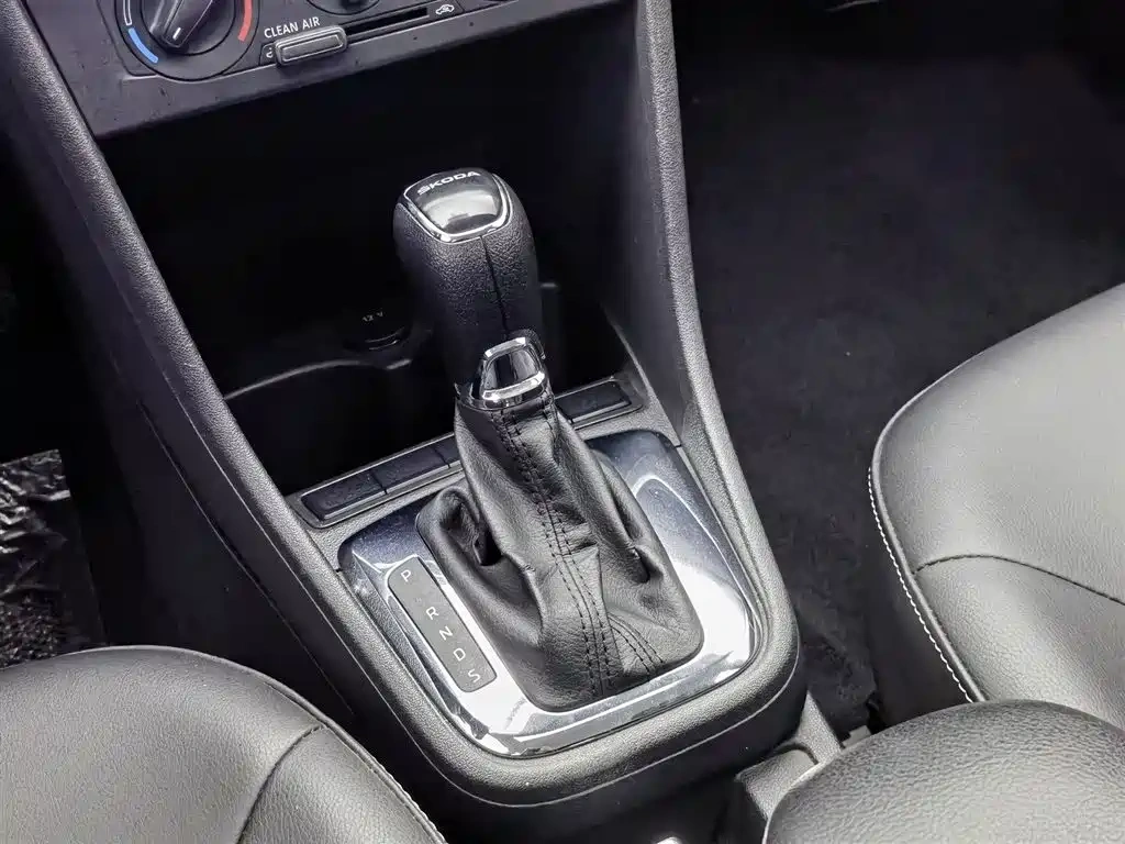Škoda Rapid 2018 1.6L Automatic Comfort Edition