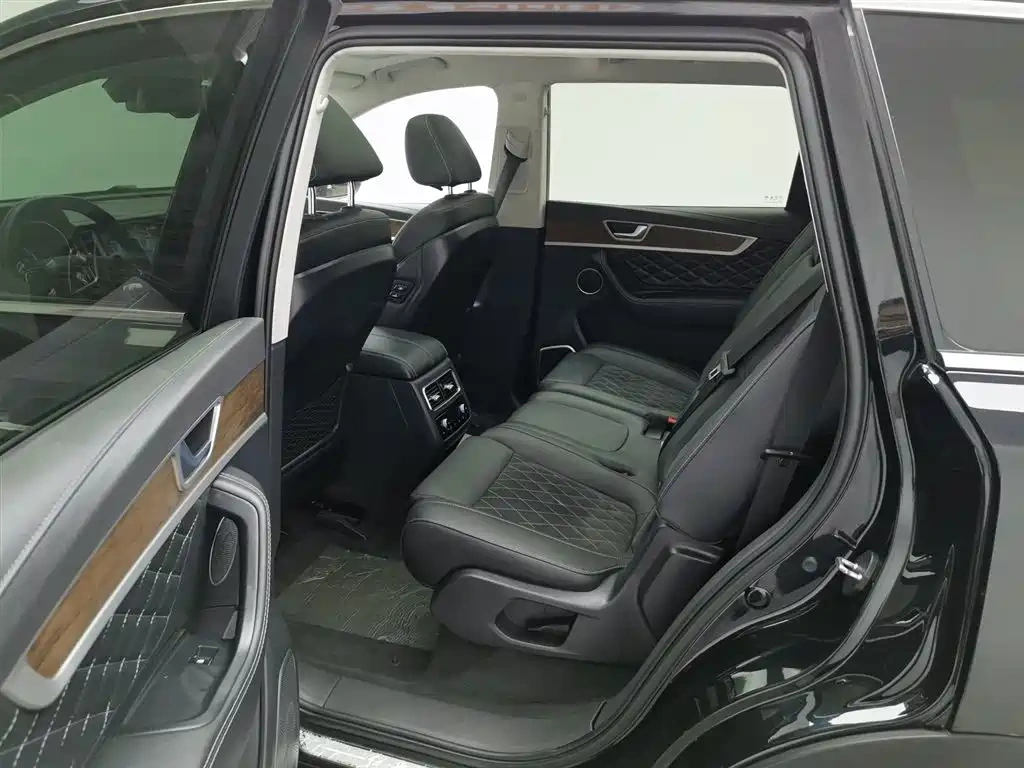 Hongqi Hongqi HS7 2019 3.0T Automatic 4WD Smart Connection Flag Enjoy Edition