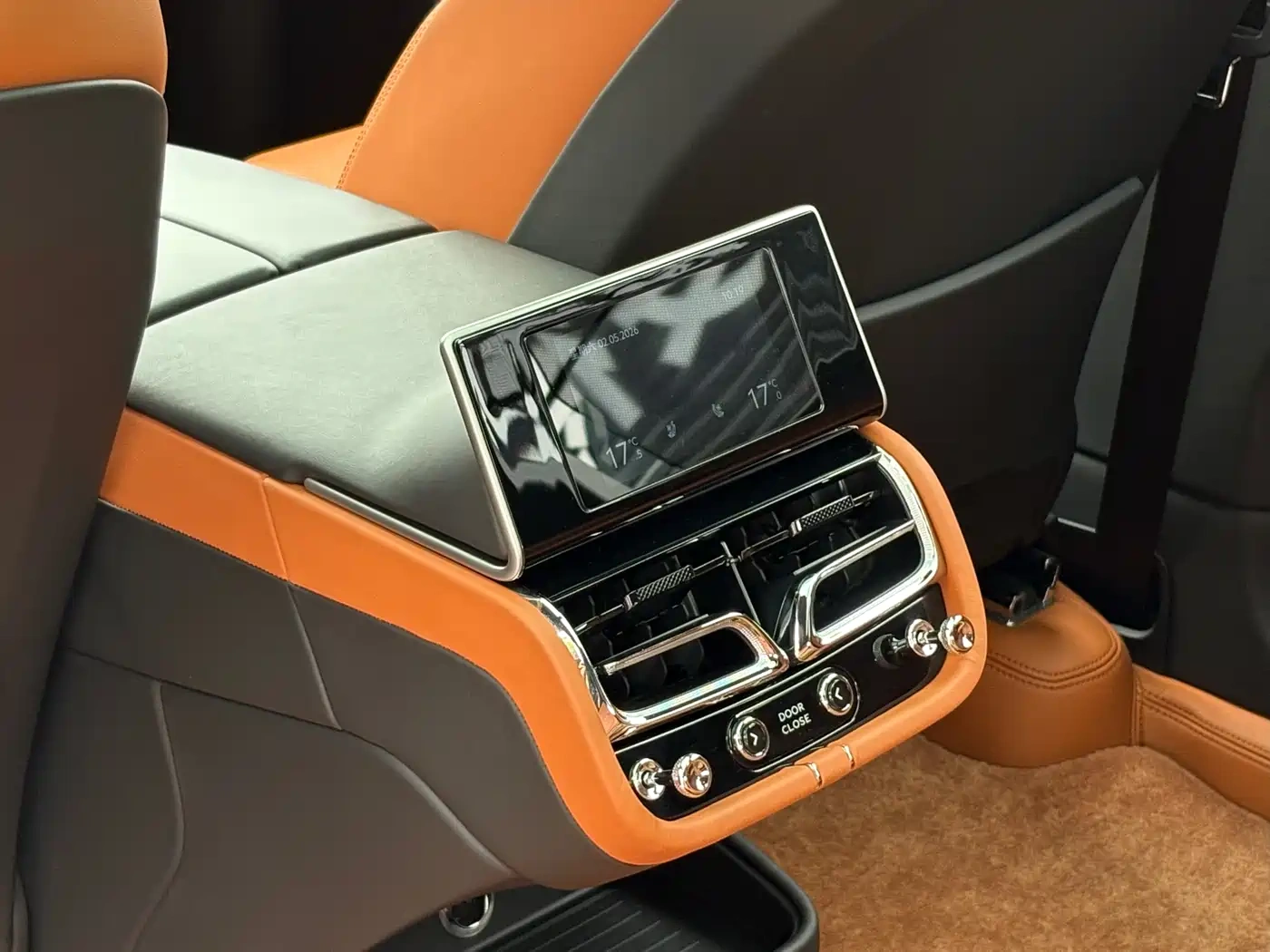 Bentley Bentayga 2023 4.0T V8 Long Wheelbase Version