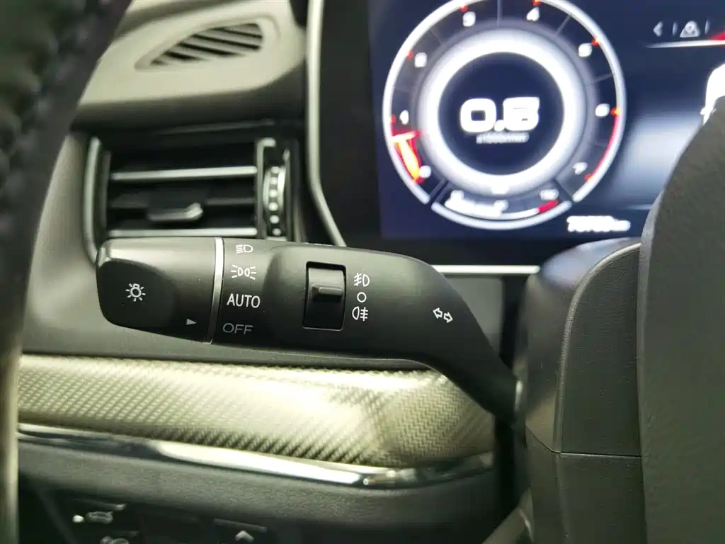 Hongqi Hongqi HS5 2019 2.0T Smart Connect Enjoy Edition